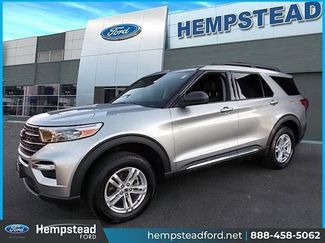 Certified 2022 Ford Explorer XLT w/ Equipment Group 202A image 1