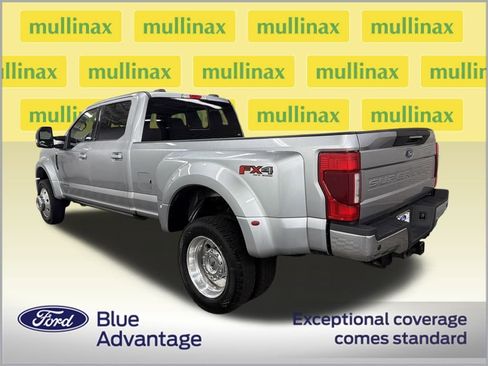 Certified 2022 Ford F450 Lariat w/ Lariat Ultimate Package image 11