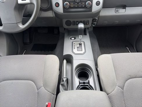 Used 2020 Nissan Frontier SV RWD image 26