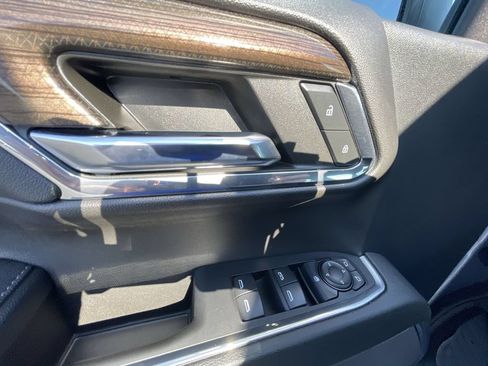 Certified 2024 Chevrolet Silverado 1500 RST AWD/4WD image 22