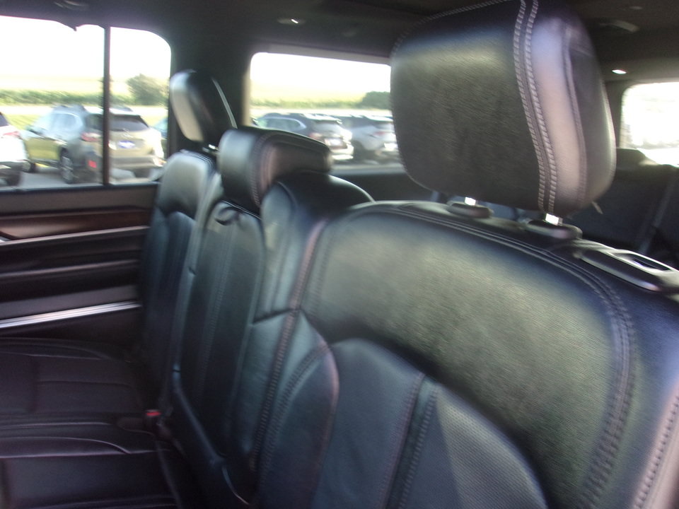 Used 2024 Jeep Grand Wagoneer L 4WD image 18