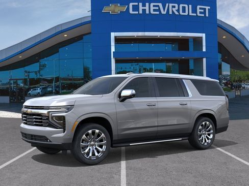 New 2026 Chevrolet Suburban Premier w/ Sun And Tow Package AWD/4WD image 26