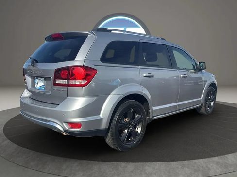 Used 2020 Dodge Journey Crossroad FWD image 5