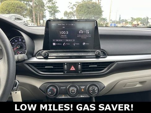 Used 2022 Kia Forte LXS image 22