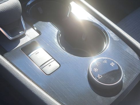 Certified 2023 Nissan Rogue SV image 30