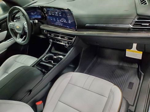 New 2026 Chevrolet Traverse High Country w/ LPO, Floor Liner Package AWD/4WD image 15