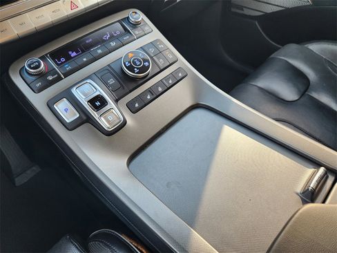 Used 2021 Hyundai Palisade Limited image 21