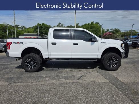 Used 2017 Ford F150 XLT w/ Equipment Group 301A Mid AWD/4WD image 8