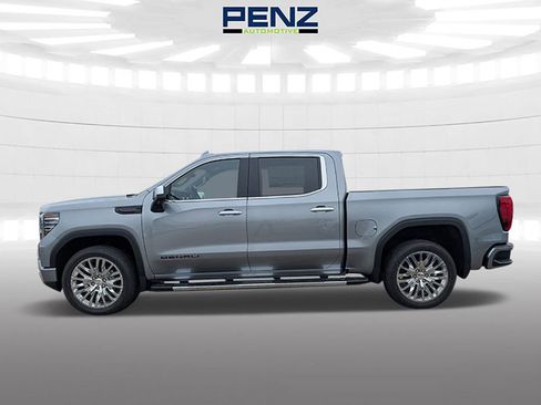 New 2026 GMC Sierra 1500 Denali w/ LPO, Black Badging Package AWD/4WD image 3