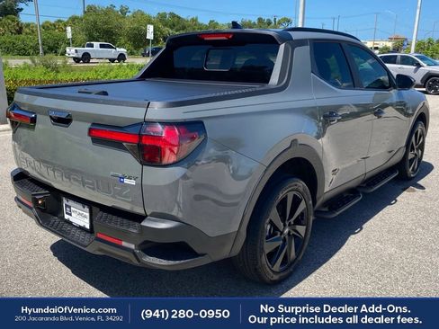 Certified 2024 Hyundai Santa Cruz Night AWD/4WD image 11