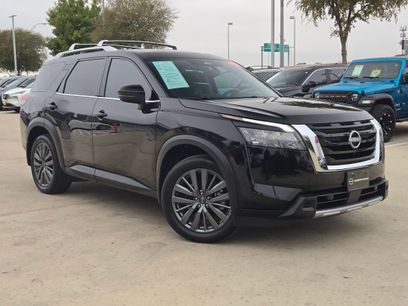 Certified 2025 Nissan Pathfinder SL w/ SL Premium Package