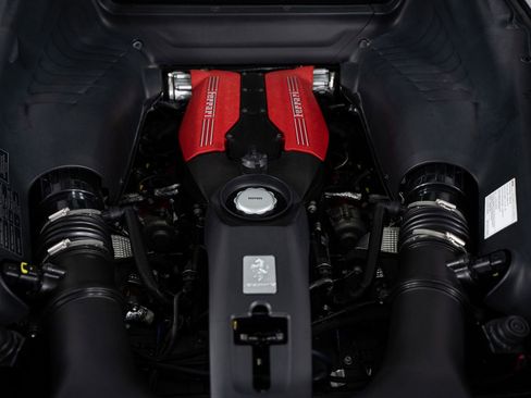 Certified 2019 Ferrari 488 GTB RWD image 33