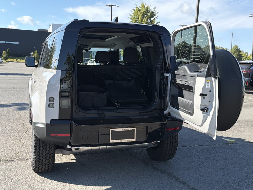 New 2026 Land Rover Defender 110 S AWD/4WD image 12