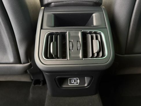 Used 2023 Maserati Grecale GT AWD/4WD image 34