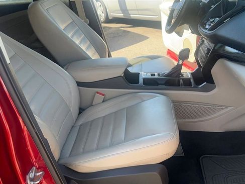 Used 2017 Ford Escape Titanium image 38