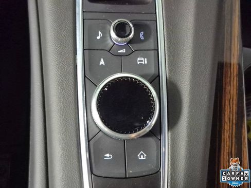 Used 2023 Cadillac Escalade Premium Luxury w/ Performance Package AWD/4WD image 19