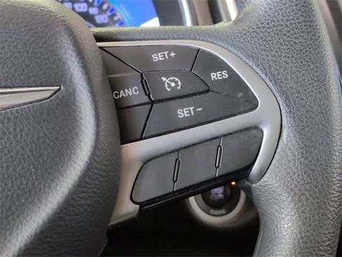 Used 2015 Chrysler 200 Limited image 23
