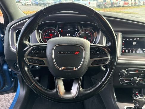 Used 2021 Dodge Charger SXT w/ Leather Interior Group image 29