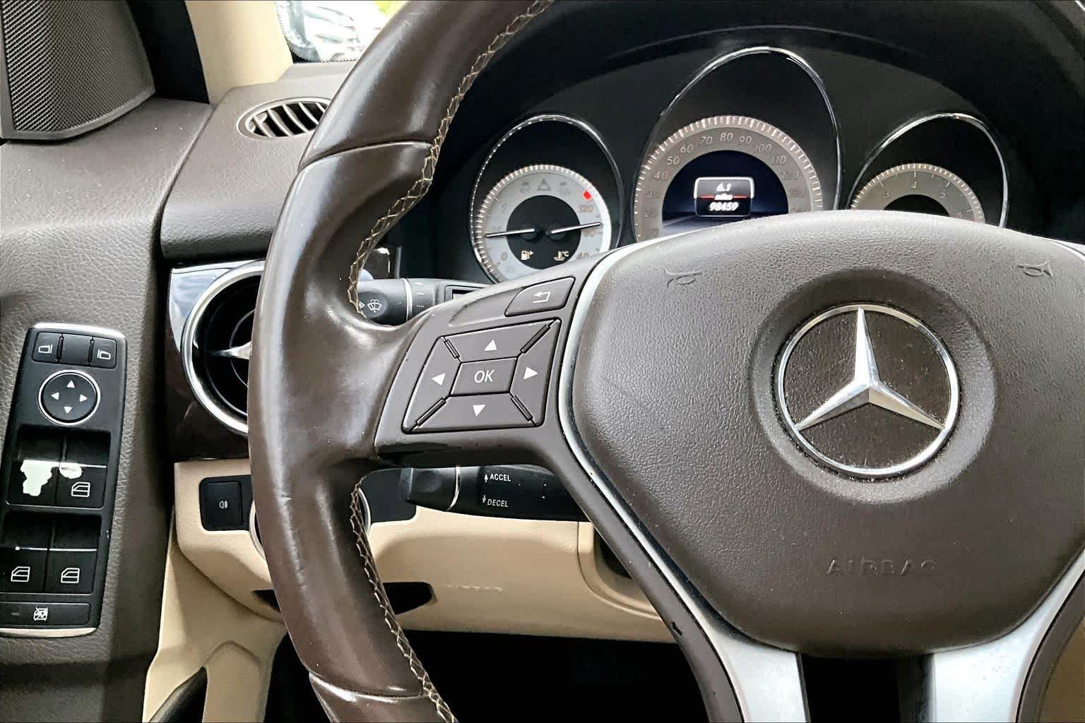 Used 2015 Mercedes-Benz GLK 350 2WD image 24
