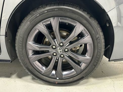 Used 2025 Toyota Sienna XSE image 68