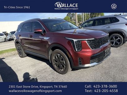 Used 2024 Kia Sorento S w/ Panoramic Sunroof Package