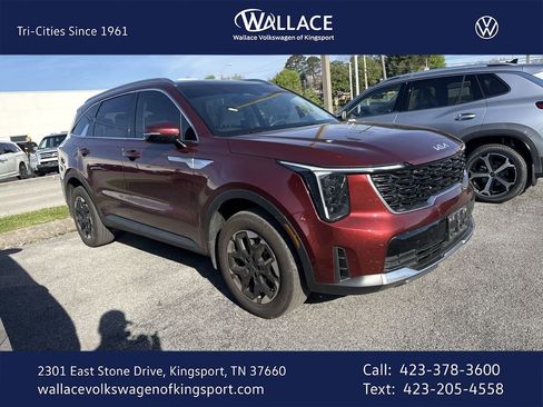 Used 2024 Kia Sorento S w/ Panoramic Sunroof Package image 1