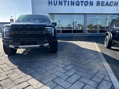 Used 2025 Ford F150 Raptor AWD/4WD image 24