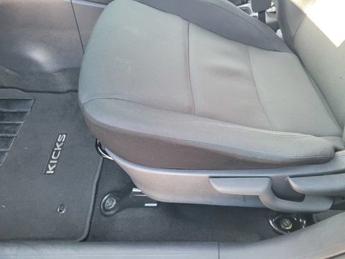 Used 2024 Nissan Kicks S FWD image 27