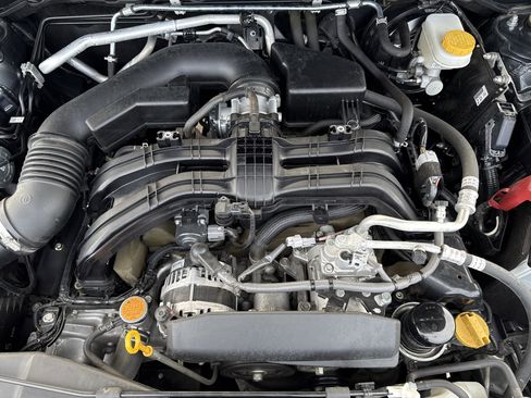 Used 2022 Subaru Crosstrek 2.5i Limited w/ Moonroof Package 2 image 34