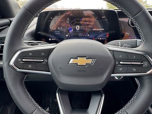 New 2026 Chevrolet Traverse LT w/ Driver Confidence Package FWD image 22