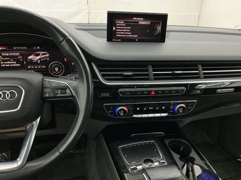 Used 2019 Audi Q7 3.0T Premium Plus AWD/4WD image 35