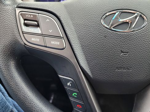 Used 2018 Hyundai Santa Fe Sport image 16