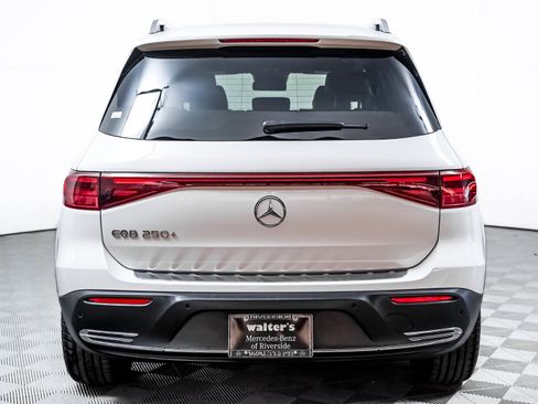 Certified 2025 Mercedes-Benz EQB 250+ image 10