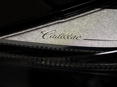 Used 2020 Cadillac XT4 Premium Luxury image 24