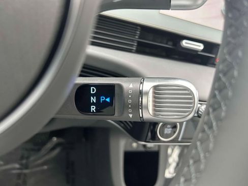 Used 2024 Hyundai Ioniq 5 Limited image 23