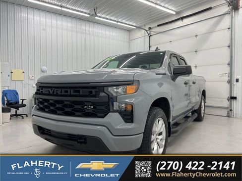 Used 2024 Chevrolet Silverado 1500 Custom w/ Turbomax Blackout Package AWD/4WD image 6