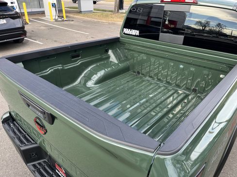 Used 2024 Nissan Frontier PRO-4X w/ Off-Road Protection Package image 9