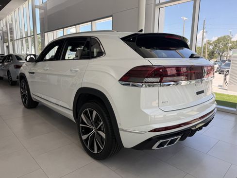New 2026 Volkswagen Atlas Cross Sport SEL Premium R-Line AWD/4WD image 4