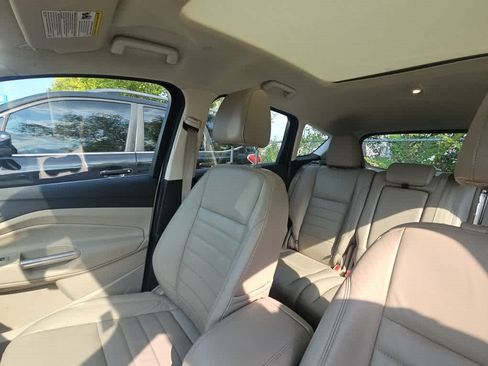 Used 2016 Ford C-MAX SEL w/ Equipment Group 302A FWD image 8