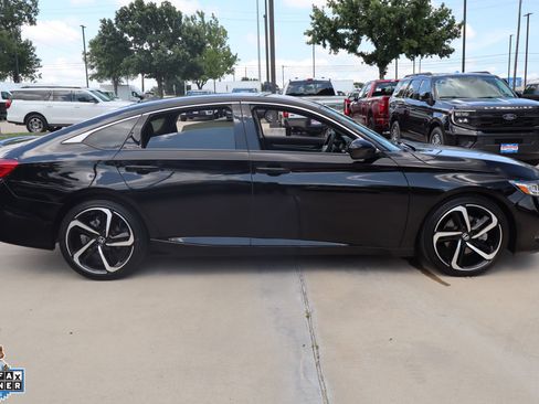 Used 2022 Honda Accord Sport Special Edition image 2