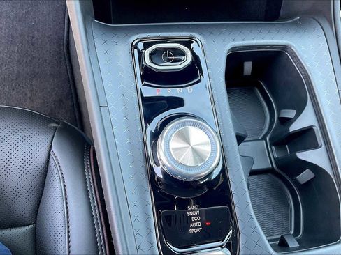 New 2025 Jeep Wagoneer S Launch Edition AWD/4WD image 18