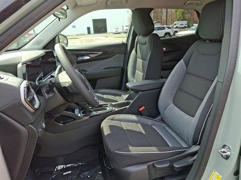 New 2026 Chevrolet TrailBlazer LT image 8