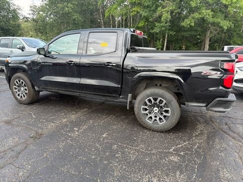 Used 2024 Chevrolet Colorado Z71 w/ Z71 Convenience Package 2 AWD/4WD image 5
