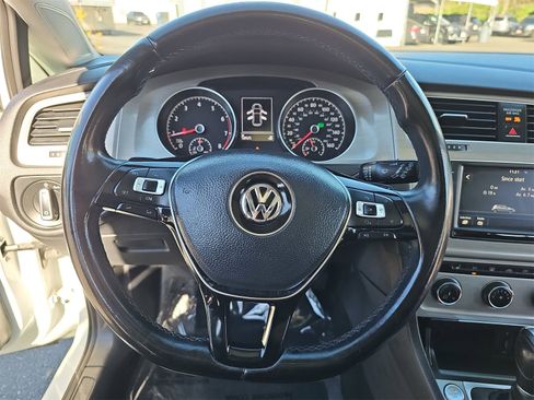 Used 2017 Volkswagen Golf Wolfsburg Edition image 16