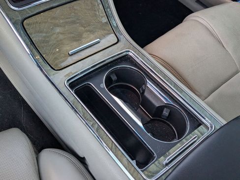 Used 2018 Lincoln Continental Reserve image 19