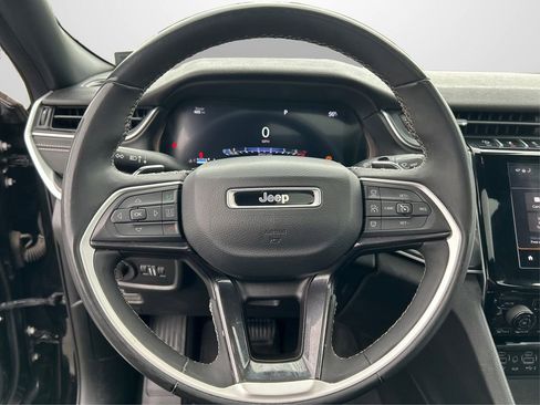 Certified 2023 Jeep Grand Cherokee L Laredo image 21