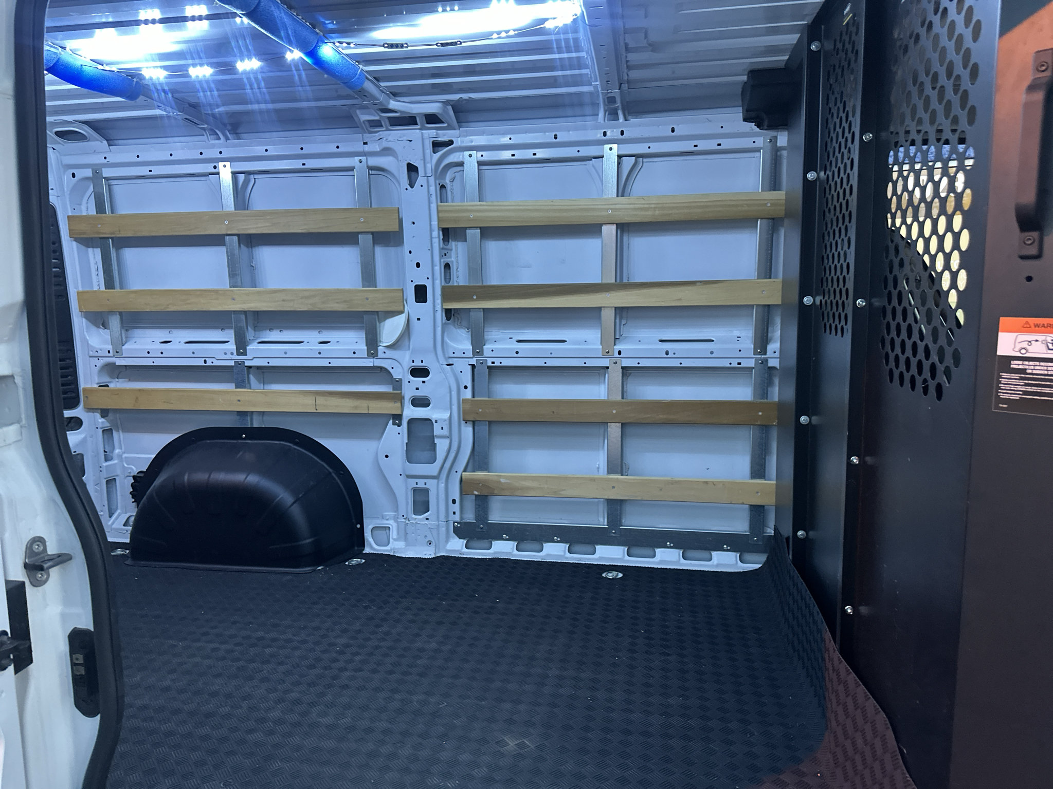 Used 2025 RAM ProMaster 2500 w/ U-Haul Equipment Group FWD image 13