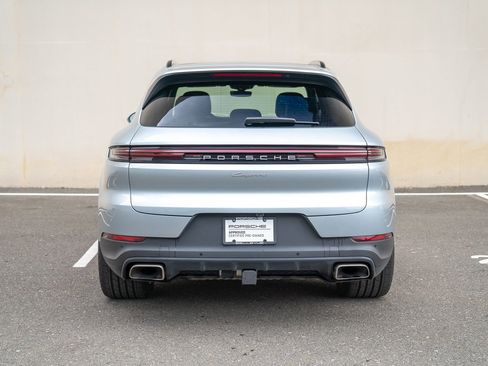 Used 2024 Porsche Cayenne image 7