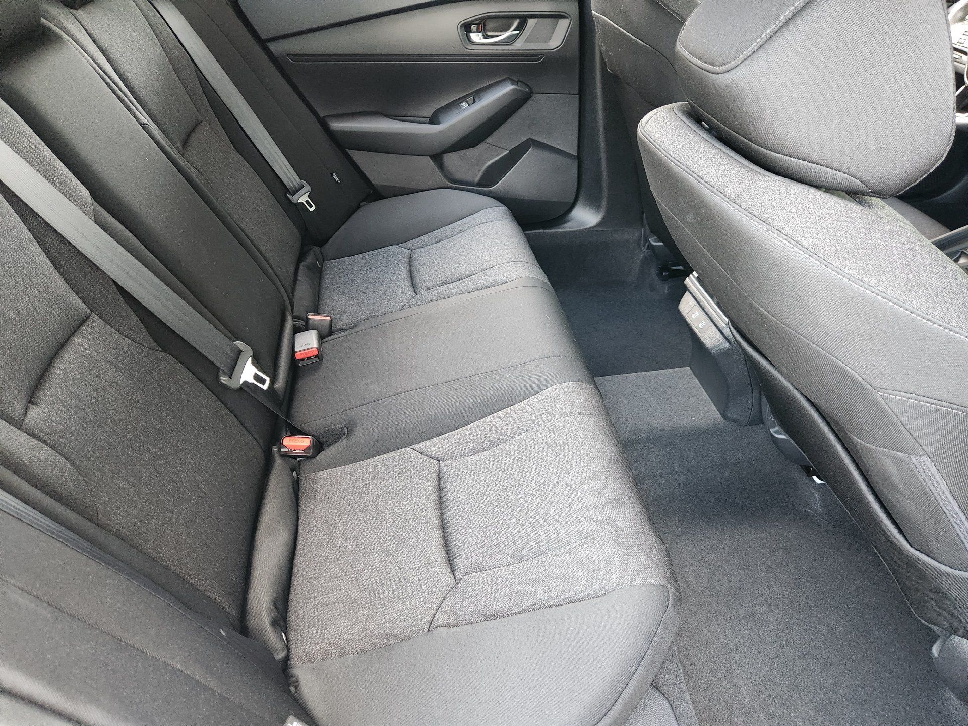 Used 2025 Honda Accord SE image 31