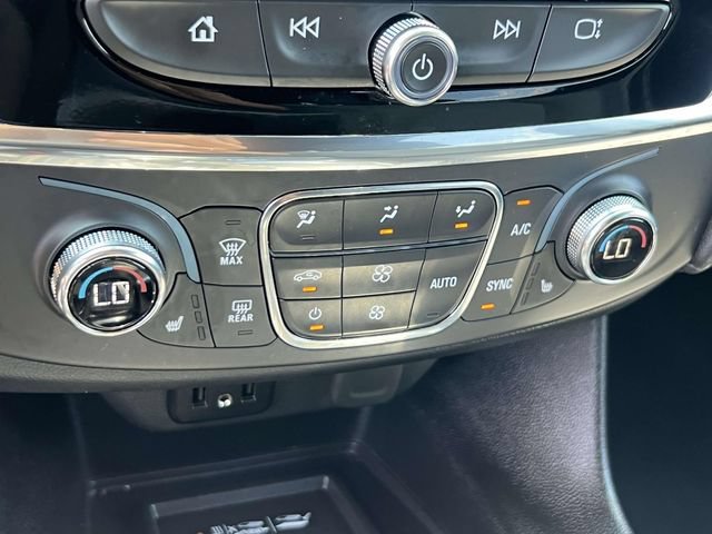 Certified 2023 Chevrolet Traverse LT FWD image 31